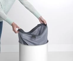 Brabantia Wasmand Met Deksel - 60 L - White / Kurken Deksel 20 Brabantia Wasmand Met Deksel - 60 L - White / Kurken Deksel -Brabantia 1200x1008