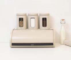 Brabantia Broodtrommel - Met Schuifdeksel - Soft Beige -Brabantia 1200x1012 3