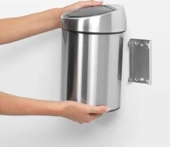 Brabantia Touch Bin Prullenbak - 3 L - Matt Steel 22 Brabantia Touch Bin Prullenbak - 3 L - Matt Steel -Brabantia 1200x1035