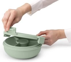 Brabantia Make & Take Salade Lunchbox - 1,3 L - Kunststof - Jade Green 19 Brabantia Make & Take Salade Lunchbox - 1,3 L - Kunststof - Jade Green -Brabantia 1200x1045