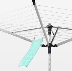 Brabantia Lift-o-Matic Advance Droogmolen Met Kunststof Betonanker, Beschermhoes En Wasknijpertasje - 50 M - Zilvergrijs 24 Brabantia Lift-o-Matic Advance Droogmolen Met Kunststof Betonanker, Beschermhoes En Wasknijpertasje - 50 M - Zilvergrijs -Brabantia 1200x1171