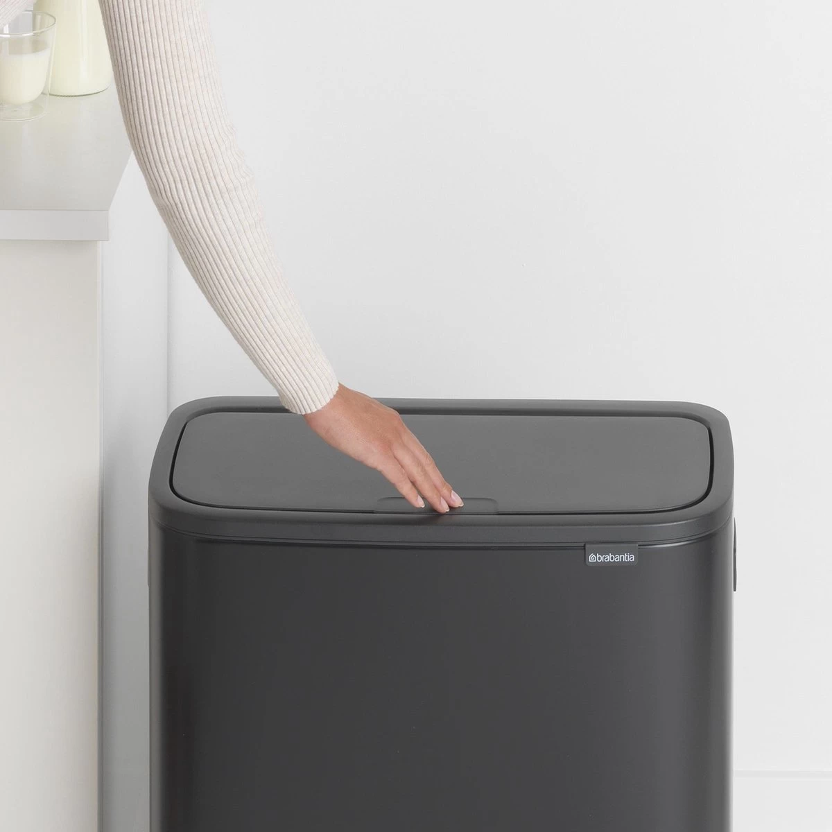 Brabantia Bo Touch Bin Prullenbak - 2 X 30 L - Matt Black 9 Brabantia Bo Touch Bin Prullenbak - 2 X 30 L - Matt Black - Afbeelding 7