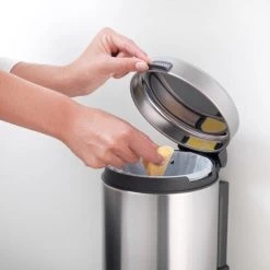 Brabantia NewIcon Wandprullenbak - 3 L - Matt Steel 31 Brabantia NewIcon Wandprullenbak - 3 L - Matt Steel -Brabantia 1200x1200 259