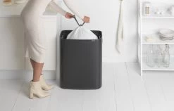 Brabantia Bo Touch Bin Prullenbak - 60 L - Matt Black -Brabantia 1200x766 22