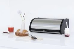 Brabantia Broodtrommel - Met Schuifdeksel - Matt Steel Fingerprint Proof -Brabantia 1200x798 1
