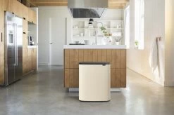 Brabantia Bo Touch Bin Prullenbak - 2 X 30 L - Soft Beige -Brabantia 1200x799 21