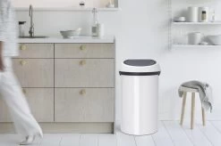 Brabantia Touch Bin Prullenbak - 60 L - White -Brabantia 1200x799 36