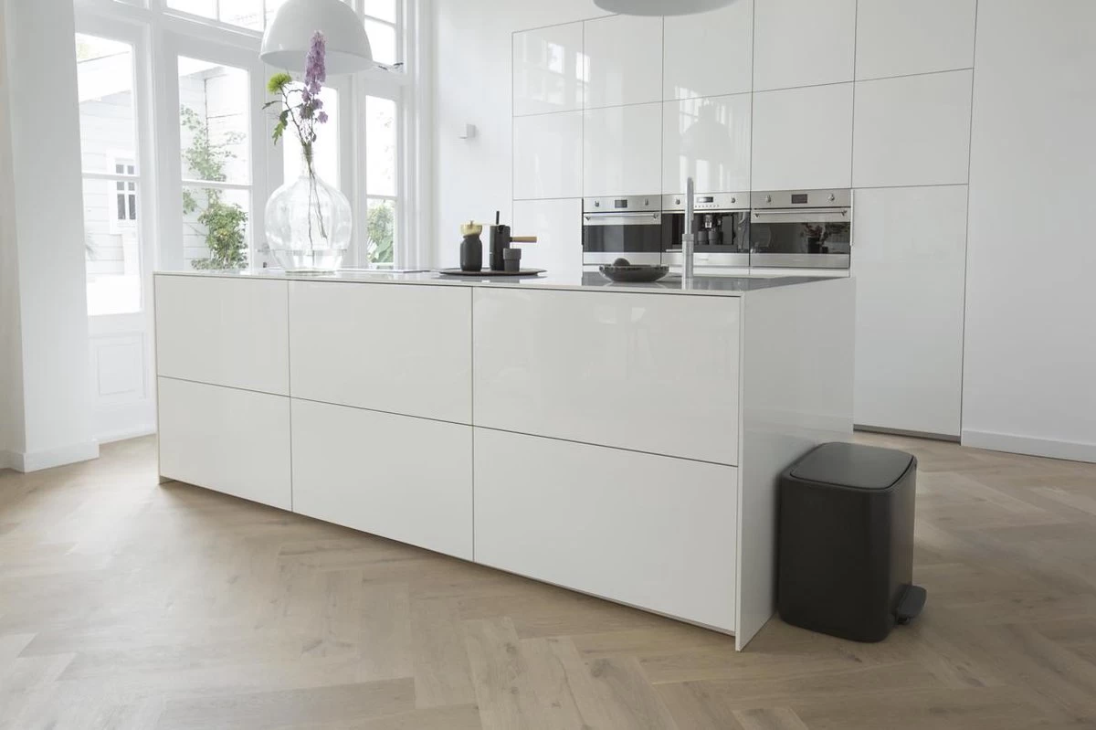 Brabantia Bo Prullenbak - 11 + 23 L - Matt Black 15 Brabantia Bo Prullenbak - 11 + 23 L - Matt Black - Afbeelding 13