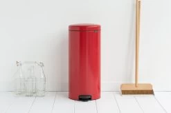 Brabantia NewIcon Prullenbak - 30 L - Passion Red -Brabantia 1200x799 62