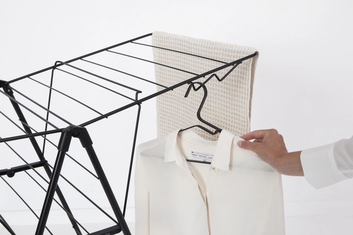 Brabantia HangOn Droogrek Inklapbaar - 15 Meter - Matt Black 13 Brabantia HangOn Droogrek Inklapbaar - 15 Meter - Matt Black - Afbeelding 11