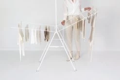 Brabantia HangOn Droogrek Inklapbaar - 25 Meter - Met Stang - White 26 Brabantia HangOn Droogrek Inklapbaar - 25 Meter - Met Stang - White -Brabantia 1200x800 106