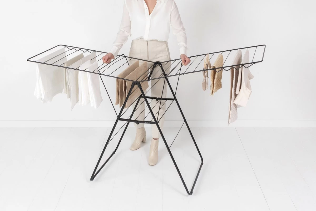 Brabantia HangOn Droogrek Inklapbaar - 25 Meter - Met Wasknijpertasje - Matt Black 13 Brabantia HangOn Droogrek Inklapbaar - 25 Meter - Met Wasknijpertasje - Matt Black - Afbeelding 11