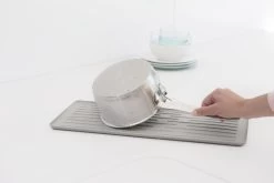 Brabantia SinkSide Afdruiprek Compact - Mid Grey 17 Brabantia SinkSide Afdruiprek Compact - Mid Grey -Brabantia 1200x801 2