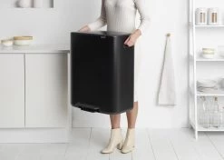 Brabantia Bo Prullenbak - 60 L - Matt Black 20 Brabantia Bo Prullenbak - 60 L - Matt Black -Brabantia 1200x857 4