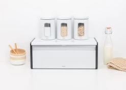 Brabantia Broodtrommel - Met Klepdeksel - White -Brabantia 1200x858