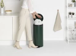 Brabantia NewIcon Prullenbak - 30 L - Pine Green 19 Brabantia NewIcon Prullenbak - 30 L - Pine Green -Brabantia 1200x899 29