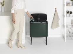 Brabantia Afvalemmer Bo Touch Bin Pine Green, 11 + 23 L 21 Brabantia Afvalemmer Bo Touch Bin Pine Green, 11 + 23 L -Brabantia 1200x899 8