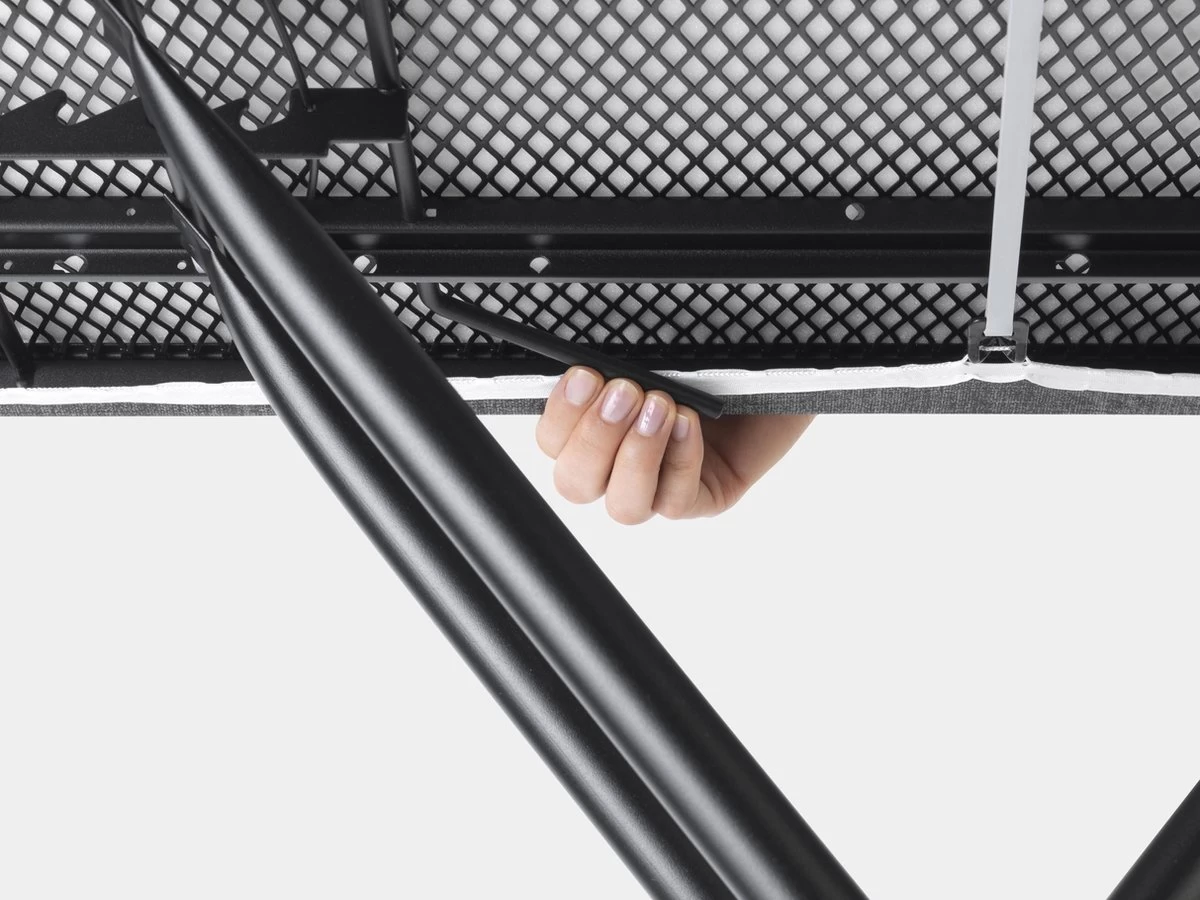 Brabantia Perfect Flow Strijkplank C - Met Stoomunithouder - 124 X 45 Cm - Spring Bubbles 5 Brabantia Perfect Flow Strijkplank C - Met Stoomunithouder - 124 X 45 Cm - Spring Bubbles - Afbeelding 3