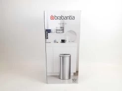 Brabantia Touch Bin Flat Top 30 L - Matt Black -Brabantia 1200x900 23