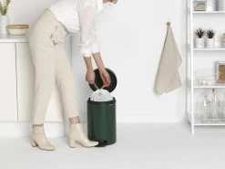 Brabantia NewIcon Prullenbak - 12 L - Pine Green -Brabantia 1200x900 65