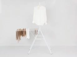 Brabantia HangOn Droogrek Inklapbaar - 25 Meter - Met Stang - White 39 Brabantia HangOn Droogrek Inklapbaar - 25 Meter - Met Stang - White -Brabantia 1200x900 91