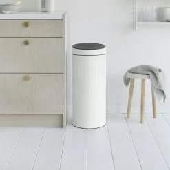 Brabantia Touch Bin New Afvalemmer 30 Liter White -Brabantia 599b7bf99f60ece834f530d31d0b2c9a