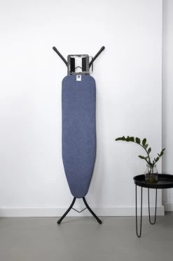 Brabantia Strijkplank A - Met Strijkerhouder - 110x30 Cm - Denim Blue 13 Brabantia Strijkplank A - Met Strijkerhouder - 110x30 Cm - Denim Blue -Brabantia 799x1200 152