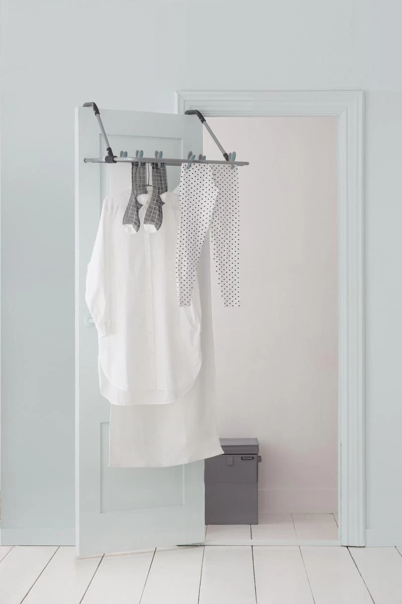 Brabantia Hangend Droogrek - 4.5 M - Metallic Grey 9 Brabantia Hangend Droogrek - 4.5 M - Metallic Grey - Afbeelding 7