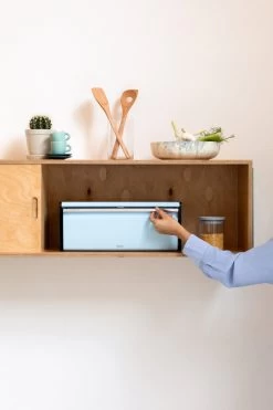 Brabantia Broodtrommel - Met Klepdeksel - Dreamy Blue 10 Brabantia Broodtrommel - Met Klepdeksel - Dreamy Blue -Brabantia 800x1200 41