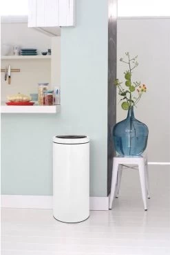 Brabantia Touch Bin Flat Top 30 L - Wit Prullenbak -Brabantia 803x1200