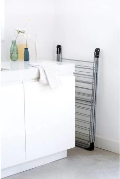 Brabantia Droogrek Inklapbaar T Model - 20 M - Metallic Grey 26 Brabantia Droogrek Inklapbaar T Model - 20 M - Metallic Grey -Brabantia 807x1200 1