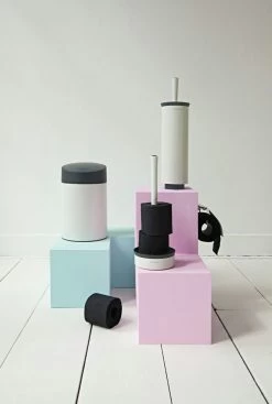 Brabantia Toiletrolhouder Met Klep 'stainless Steel' 7 Brabantia Toiletrolhouder Met Klep 'stainless Steel' -Brabantia 813a8d10523f8c0c2a3e8ee089fa740a