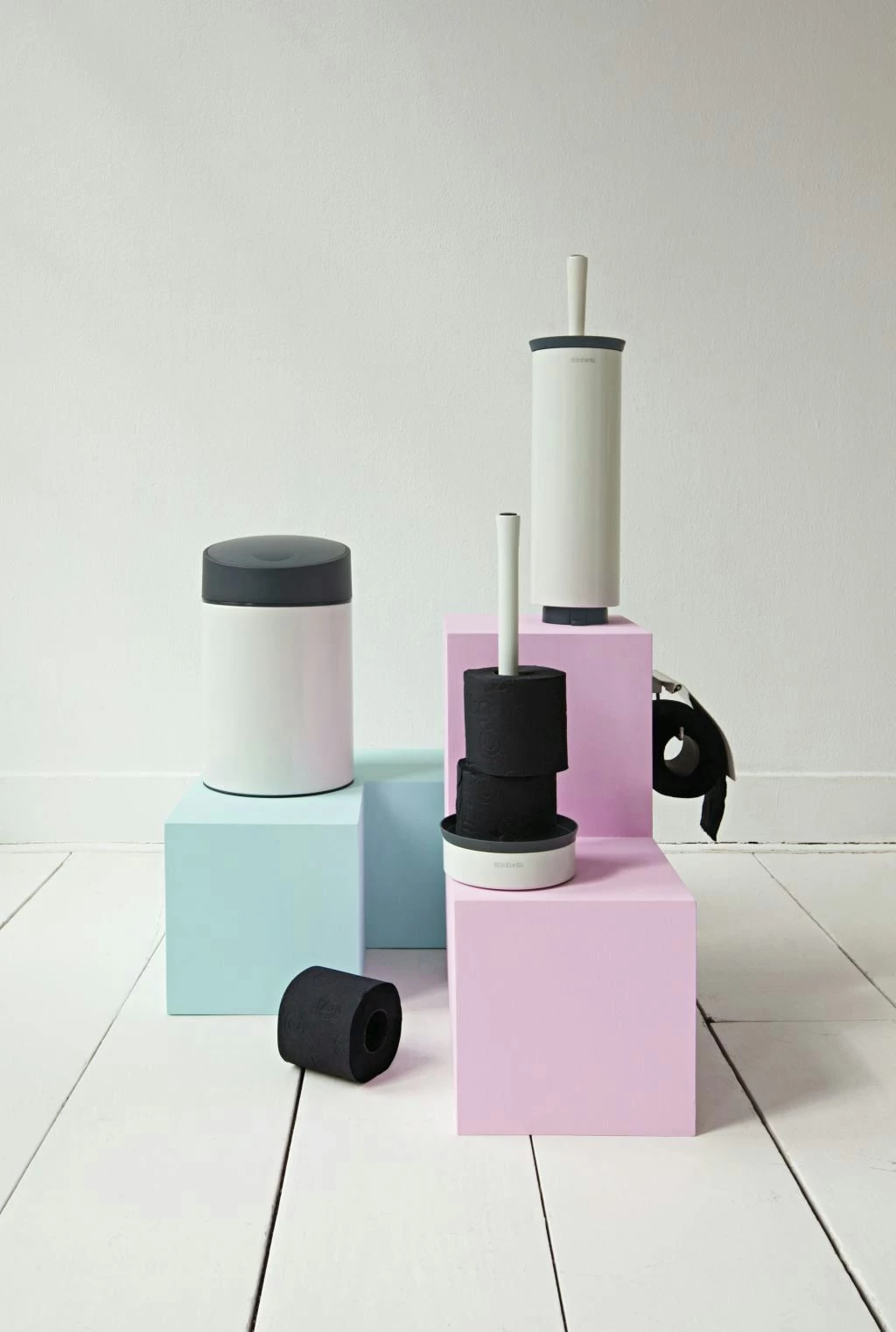 Brabantia Toiletrolhouder Met Klep 'stainless Steel' 5 Brabantia Toiletrolhouder Met Klep 'stainless Steel' - Afbeelding 3