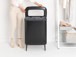 Brabantia Wasbox Hi 2 X 45 Liter - Matt Black 33 Brabantia Wasbox Hi 2 X 45 Liter - Matt Black -Brabantia Bo Laundry Bin Hi 2 x 45L Plastic Lid Matt Black 8710755200564 Brabantia 96dpi 1000x750px 7 NR 22135