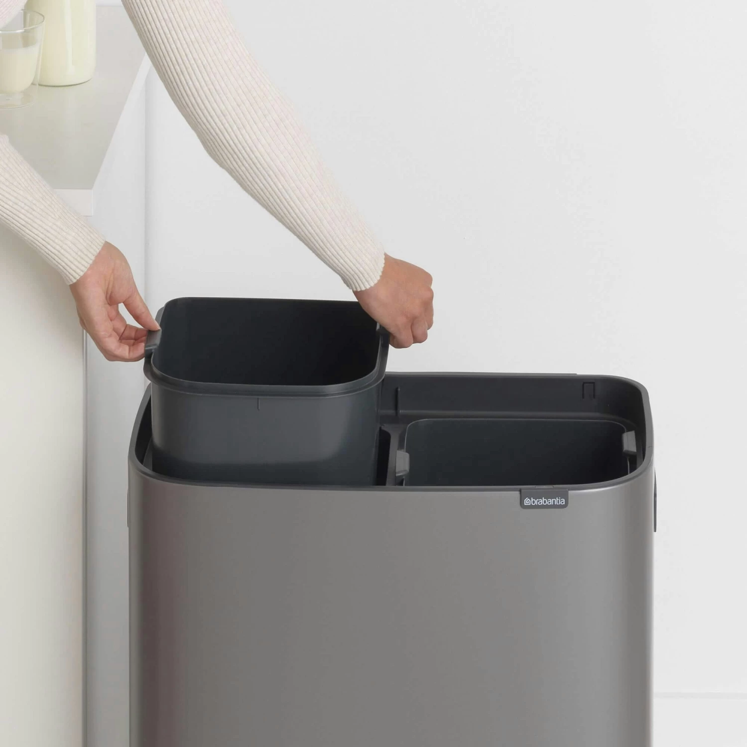 Brabantia Bo Touch Bin 2x30 Liter Platinum 11 Brabantia Bo Touch Bin 2x30 Liter Platinum - Afbeelding 9
