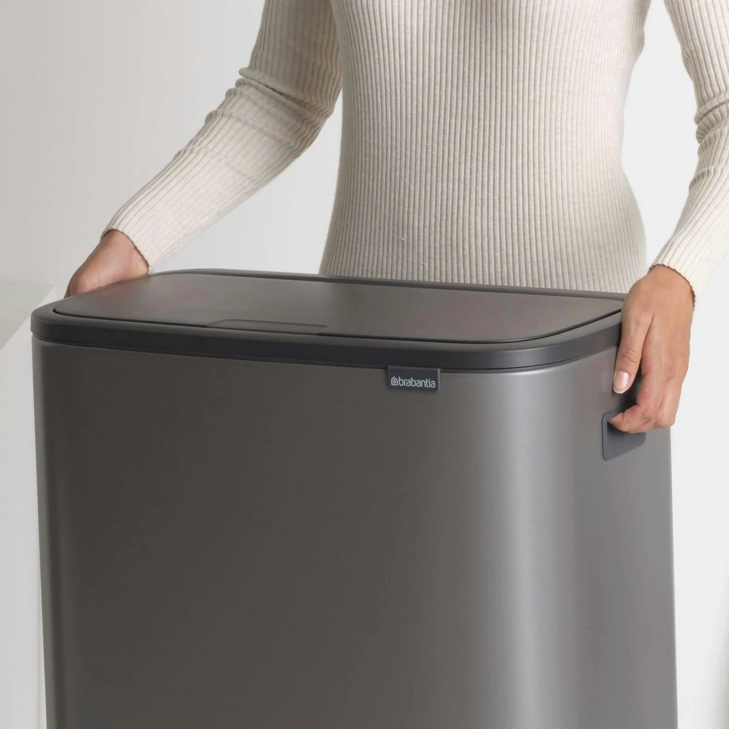 Brabantia Bo Touch Bin 2x30 Liter Platinum 9 Brabantia Bo Touch Bin 2x30 Liter Platinum - Afbeelding 7
