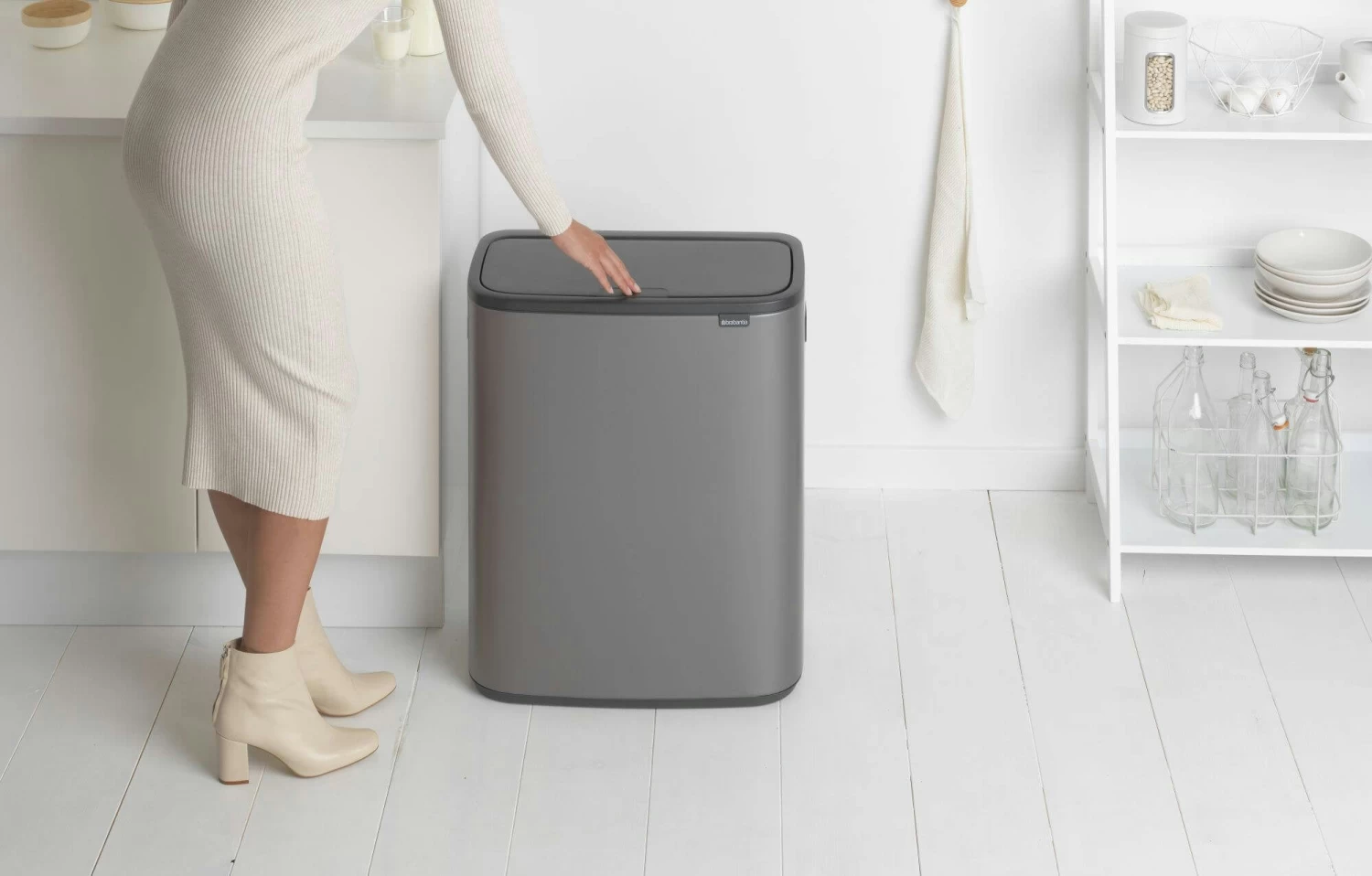 Brabantia Bo Touch Bin 2x30 Liter Platinum 6 Brabantia Bo Touch Bin 2x30 Liter Platinum - Afbeelding 4