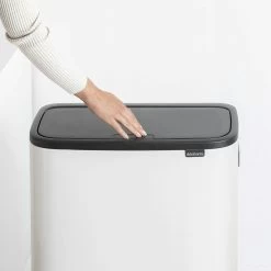 Brabantia Bo Touch Bin Hi 60 Liter White -Brabantia Bo Touch Bin Hi 60L White 8710755130205 Brabantia 300dpi 1590x1590px 6 NR 14833