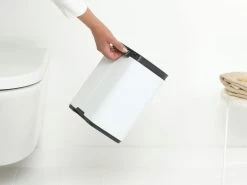 Brabantia Bo Touch Bin 4 Liter Met Kunststof Binnenemmer White -Brabantia Bo Waste Bin 4L White 8710755222344 Brabantia 300dpi 3912x2934px 6 NR 30281