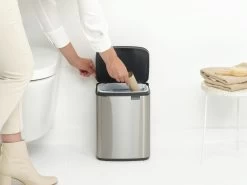 Brabantia Bo Touch Bin 7 Liter Met Kunststof Binnenemmer Matt Steel Fpp -Brabantia Bo Waste Bin 7L Matt Steel Fingerprint Proof 8710755222962 Brabantia 300dpi 4810x3608px 6 NR 30357 2023 03 21 104728 dqon