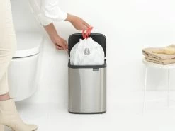 Brabantia Bo Touch Bin 7 Liter Met Kunststof Binnenemmer Matt Steel Fpp -Brabantia Bo Waste Bin 7L Matt Steel Fingerprint Proof 8710755222962 Brabantia 300dpi 4810x3608px 6 NR 30361 2023 03 21 104708 hcqm
