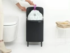 Brabantia Bo Hi Afvalemmer 12 Liter Matt Black -Brabantia Bo Waste Bin Hi 12L Matt Black 8710755227226 Brabantia 300dpi 5180x3885px 6 NR 30459