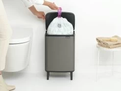 Brabantia Bo Hi Afvalemmer 12 Liter Platinum -Brabantia Bo Waste Bin Hi 12L Platinum 8710755227288 Brabantia 300dpi 5180x3885px 6 NR 30483