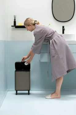 Brabantia Bo Hi Afvalemmer 12 Liter Platinum -Brabantia Bo Waste Bin Hi 12L Platinum 8710755227288 Brabantia 6 NR 31281