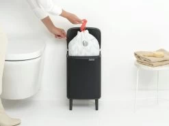 Brabantia Bo Hi Afvalemmer 7 Liter Matt Black -Brabantia Bo Waste Bin Hi 7L Matt Black 8710755227141 Brabantia 300dpi 5180x3885px 6 NR 30427