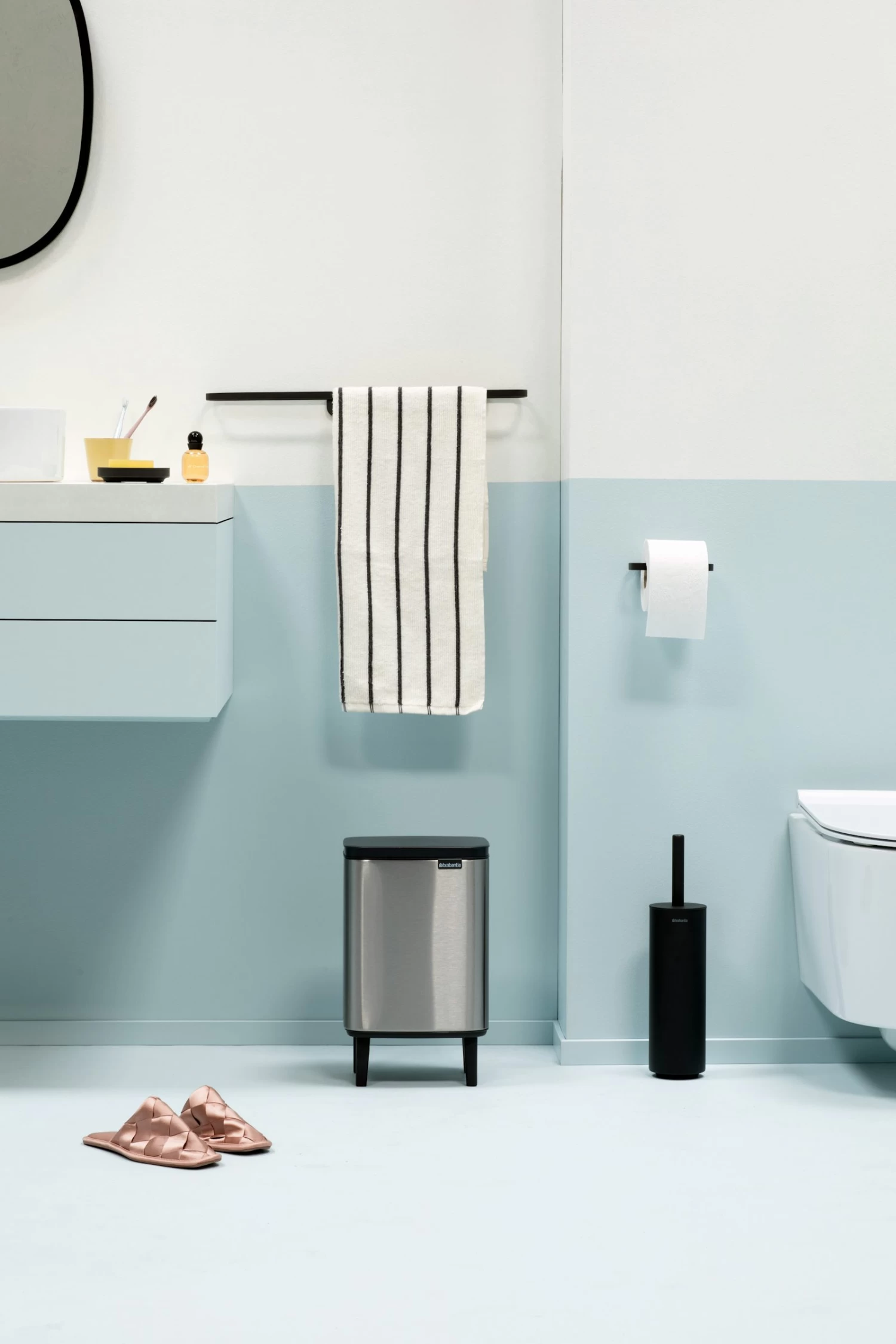 Brabantia Bo Hi Afvalemmer 7 Liter Matt Fpp 4 Brabantia Bo Hi Afvalemmer 7 Liter Matt Fpp - Afbeelding 2