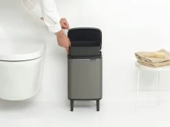 Brabantia Bo Hi Afvalemmer 7 Liter Platinum -Brabantia Bo Waste Bin Hi 7L Platinum 8710755227202 Brabantia 300dpi 5180x3885px 6 NR 30449