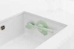 Brabantia Sinkside Afwasborstel Met Zuignaphouder - Jade Green 9 Brabantia Sinkside Afwasborstel Met Zuignaphouder - Jade Green -Brabantia Dish Brush with Suction Cup Holder Jade Green 8710755215780 Brabantia 300dpi 5760x3840px 6 NR 25921