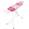 Brabantia Strijkplank A 109x30cm Met Strijkijzerhouder OP=OP -Brabantia Ironing Board A 110x30 cm STIR Pink Santini 8710755139727 Brabantia 300dpi 3649x4420px 6 NR 21927