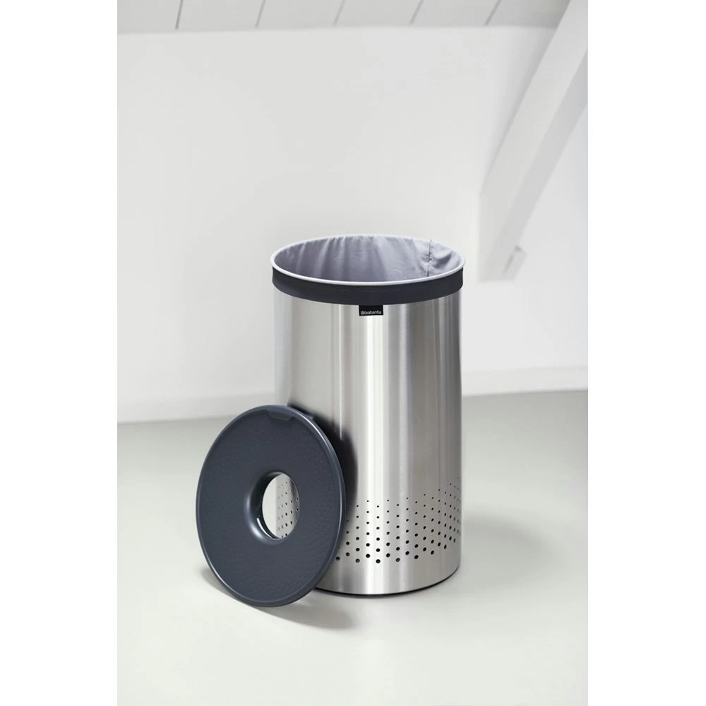 Brabantia Wasbox 60 Liter Met Kunststof Deksel Mat 4 Brabantia Wasbox 60 Liter Met Kunststof Deksel Mat - Afbeelding 2